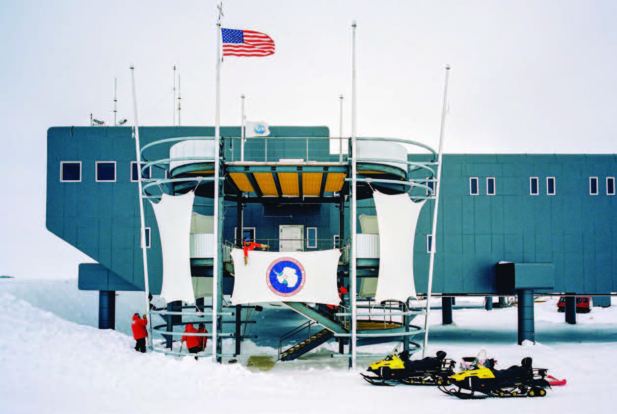 Destination Alpha of Amundsen-Scott South Pole Station, February 27, 2018 (Courtesy Cmichel67)